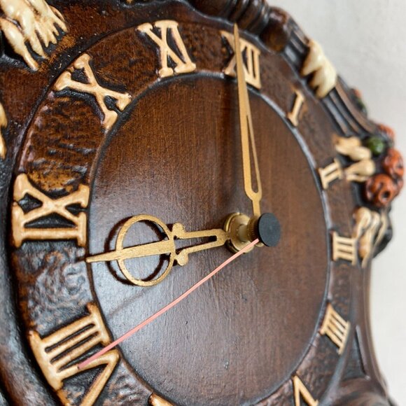 Arnel’s Vintage Hand Painted Wood-Look Ceramic Mantel Victorian Clock 10”H - Picture 9 of 16